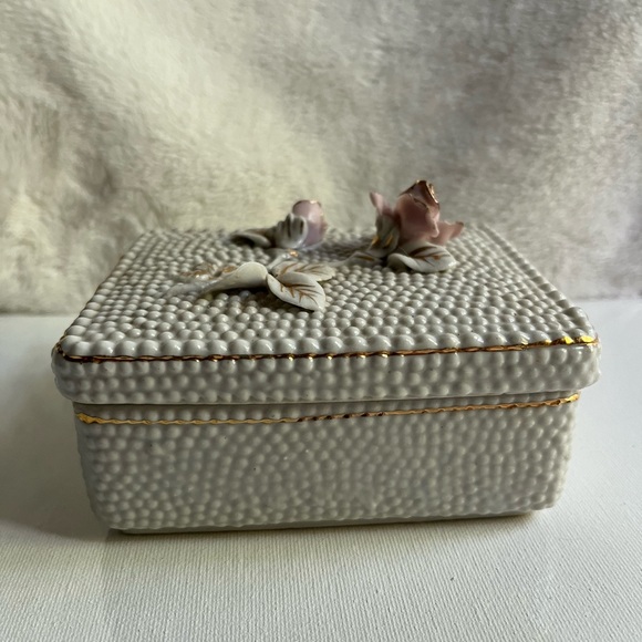 VTG MCM 1950s Thames Hand Painted Pink Rose Textured Trinket Box - Picture 3 of 8